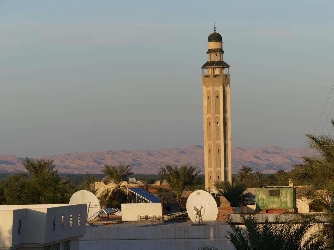 مبيت وإفطار توزر Dar Fatima المظهر الخارجي الصورة